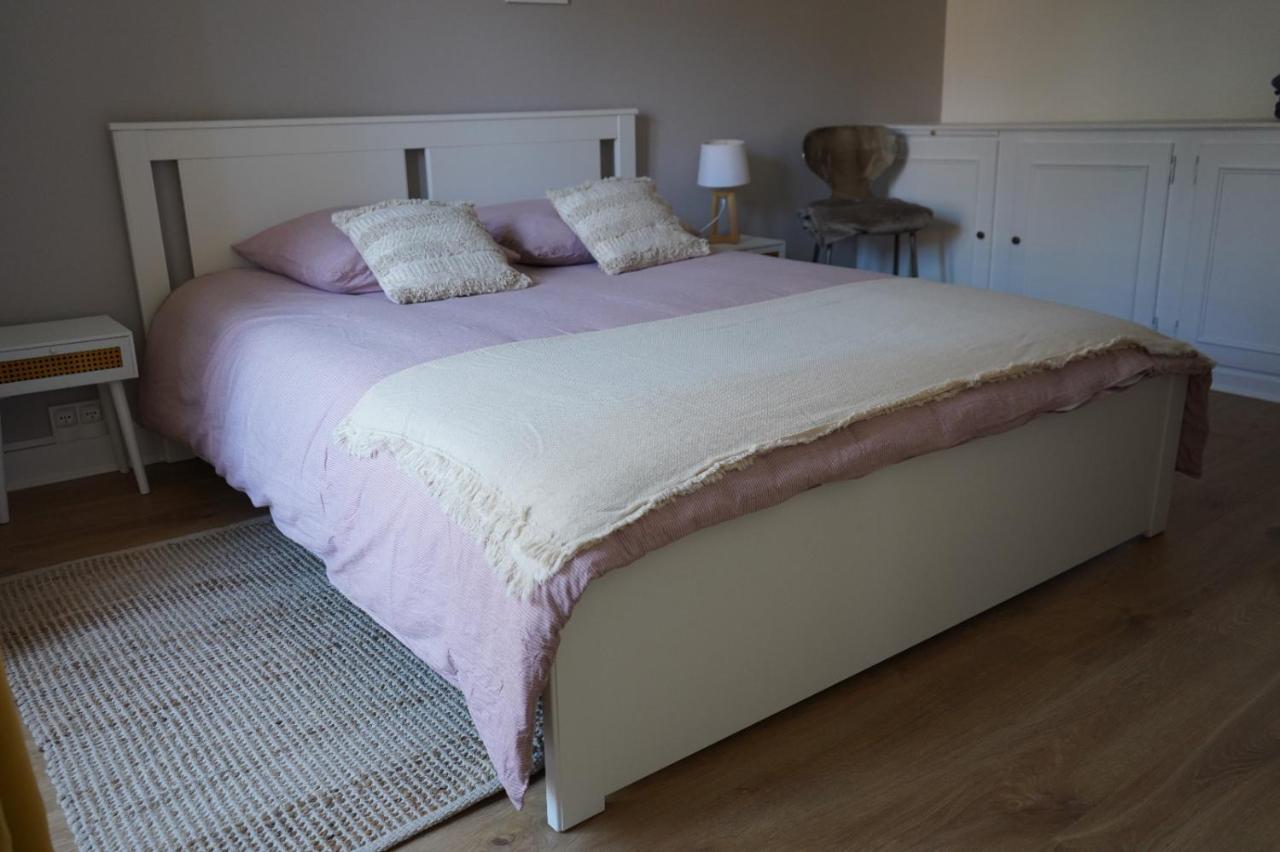 Un Dimanche Chez Julie Chambre Celestine Партене Екстериор снимка